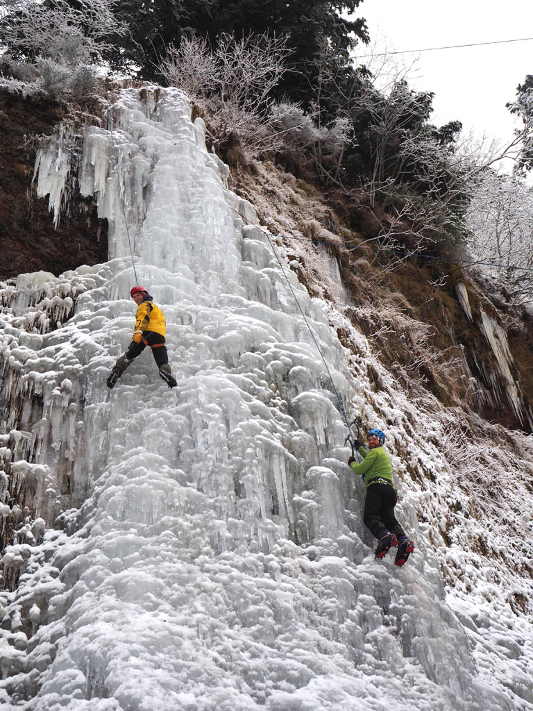 Cascade de glace, ravin des Chèvres, massif du Sancy