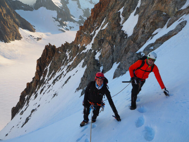 Couloir de Barre Noire et Traversee de Ecrin